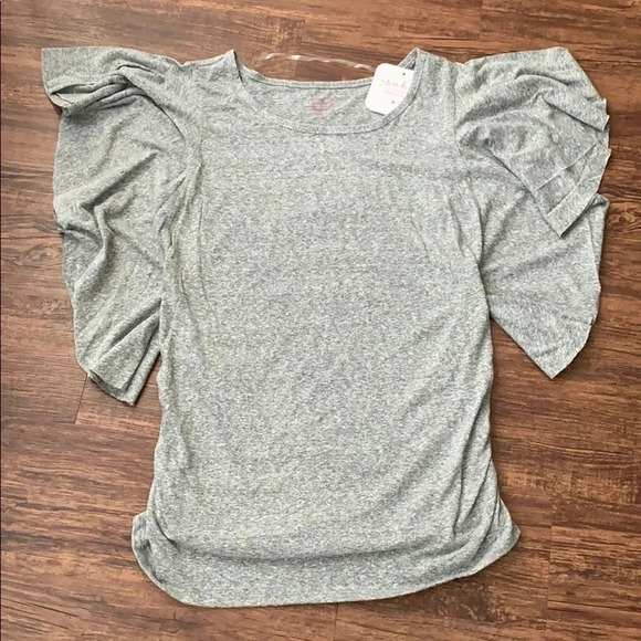 Isabel Maternity Top Gray Ruffle Short Sleeve NWT - Picture 3 of 8